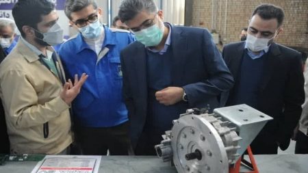 عزم ایران خودرو برای رسیدن به افق‌های بالاتر با تولید نمونه خودروی برقی